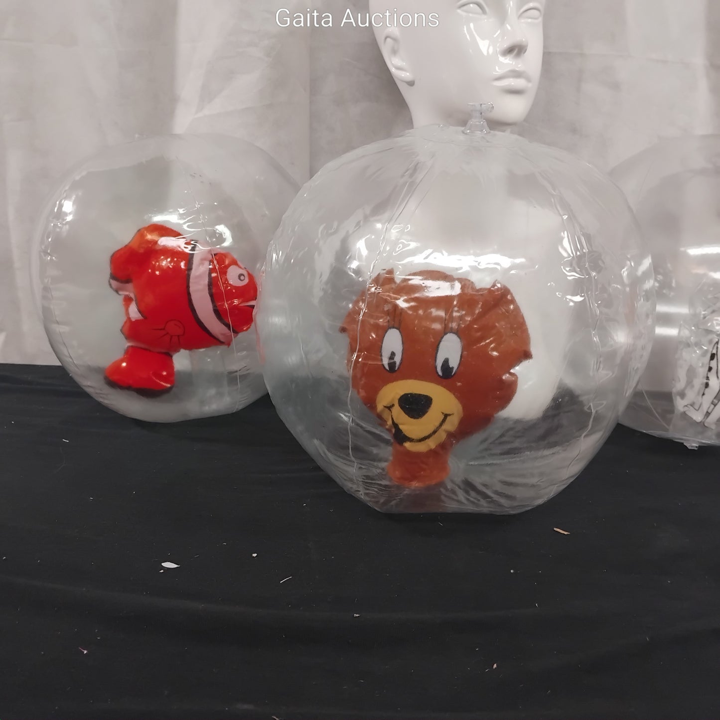 Job Lot of 12 Inflatable Pool Balls with Assorted Animals